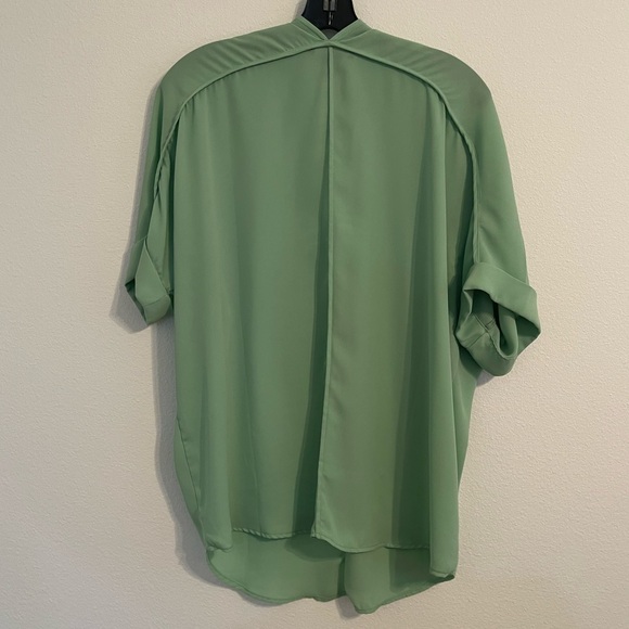 Foreign exchange Mint Green top, Oversized Sz Small - Picture 2 of 2